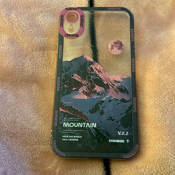 iPhone XR case with landscape print - Picture 1 of 2